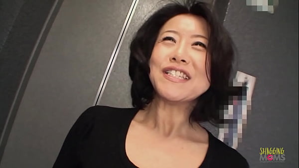 Wanita Asia Matang Tak Sabar Untuk Mengeksplorasi Seluruh Mainan Seks Di Vaginanya Yang Basah