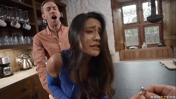Rae Lil Black Menggila Di Ranjang Pengantin – Tonton Fullnya Di Brazzers