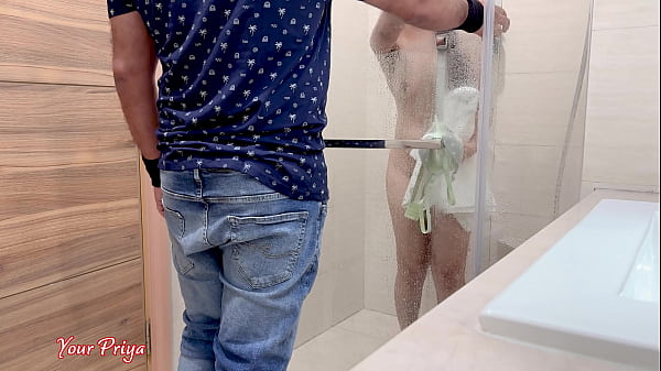 Ibu Tiri Panas Bercinta Setelah Mandi Di Kamar Mandi Video Seks Dengan Suara Hindi