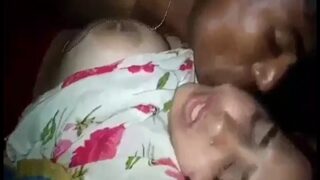 Cewek Seksi Kasih Kesempatan Cowok Miskin Ngentot Memeknya Di Video Mms Desi