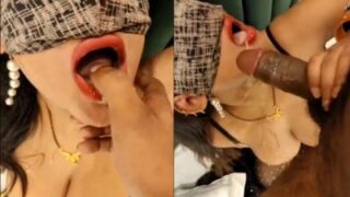 Tonton Video Xxx Keras Seorang Ibu Montok Lagi Ngewe Sama Selingkuhannya