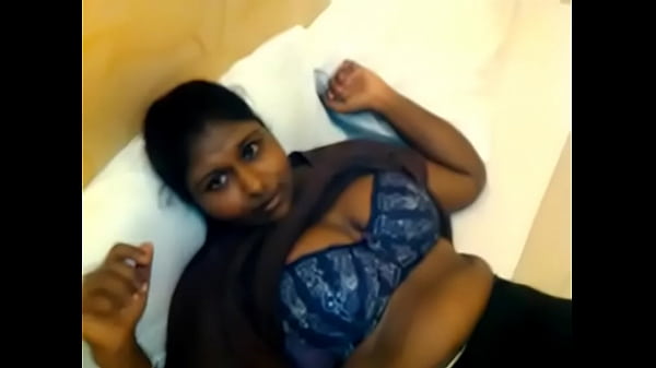 Tonton Video Bokep India Hot, Goyangannya Bikin Ngilu Di Pusat.