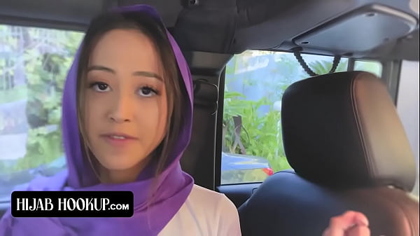Alexia Anders, Gadis Muslim Yang Menyelinapkan Kekasihnya Untuk Kenikmatan Terlarang, Ketahuan Ayah