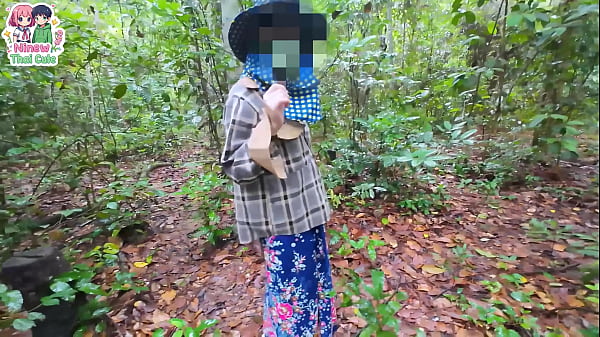 สาวไทยวัยใสเก็บเห็ดป่า โดนจับเย็ดหีเสียงครวญคราง