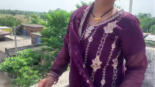 Bhojpuri Desi Bhabhi Goyangin Pussy Sama Badan Full Nikmat, Suara Hindi Bikin Makin Panas.