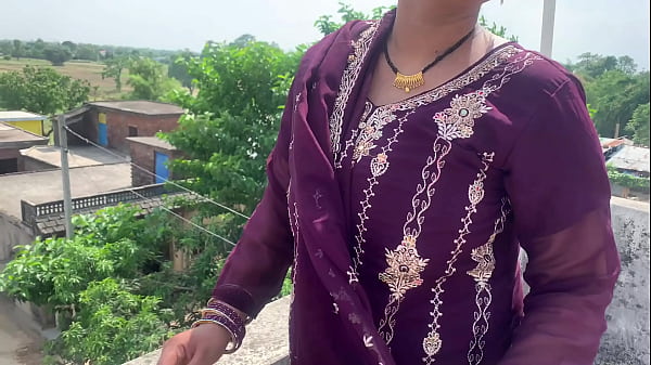 Bhojpuri Desi Bhabhi Goyangin Pussy Sama Badan Full Nikmat, Suara Hindi Bikin Makin Panas.