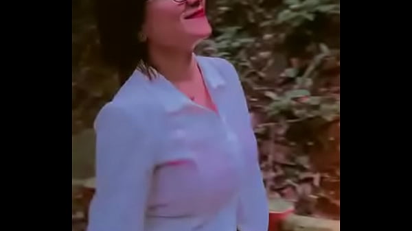 Desi Cewek Babita, Goyangannya Bikin Makin Pengen