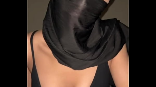 Paling Hot, Arab, Muslim, Hijab, Dada Montok Bikin Ngiler