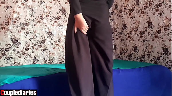 Istri Berhijab Arab Lagi Sange, Dan Dia Panggil Selingkuhannya.