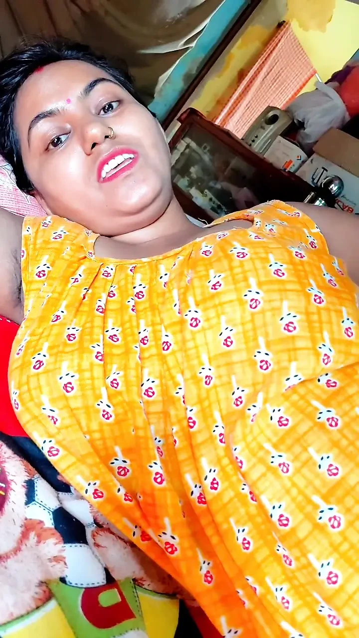 Share A Bed With My Stepsister After A Rainy Day