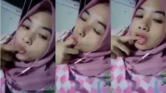 Bokep Vcs Si Ukhtie Sange Ngejilat Jari Sendiri