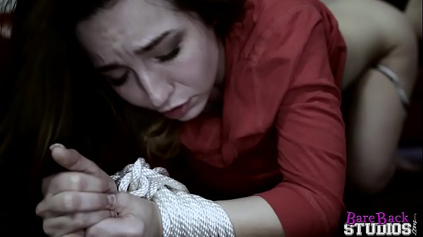 Bambi Brooks Ngentot Anak Tiriku Sampai Remuk