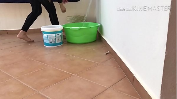 Mukena, Pantat, Kaki—semua Pengen Dicolek.