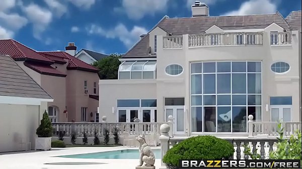 Nonton Angelina Valentin Di Brazzers – Pantat Gede Doi Demen Yang Gede, Dua Kontol Masuk Sekaligus, Satu Di Memek Satu Di Dubes