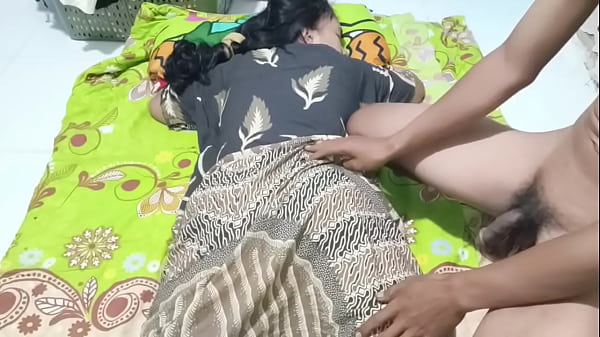 Ngentot Bu Ratna, Istri Seksi Yang Lagi Kesepian, Siap Digenjot.