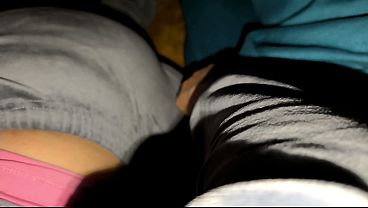 Ngentot Istri Tetangga Sambil Suami Nonton, Memek Basah Kena Kontol Gede, Selingkuh Panas Bikin Crot