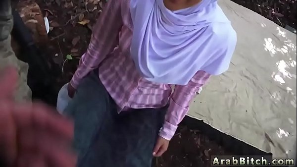 Cewek Sekolah Arab Ngewe Sama Cewek China Di Rumah Kos, Pulang Makin Liar.