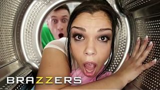 Brandal – Adek-adek Macet Di Jalan, Berujung Nge*** Bareng Bintang Brazzers Terseksi