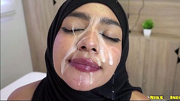 Ngentot Keras Anak Hijab Muda Sampai Muncrat