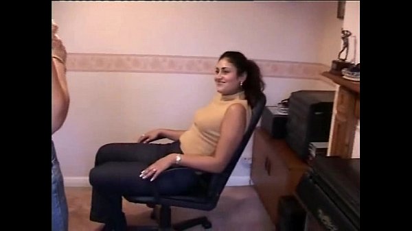 Cewek India Malvina Sama Lisa Inggris Saling Jilat Memek, Part 3