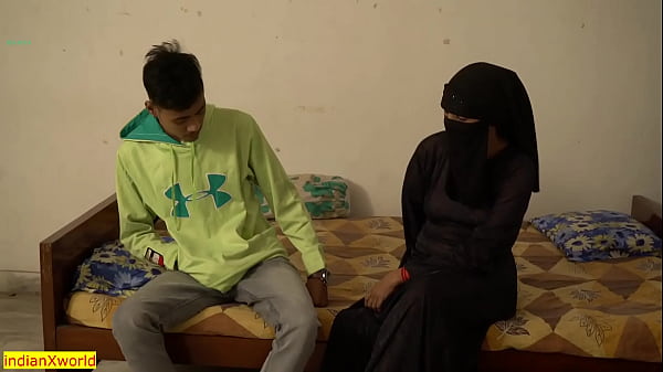 Cewek Hijab India Ngentot Sama Temen Suami! Istriku Digebrak