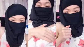 Ukhtie Pake Daster Putih, Toketnya Diremas-remas