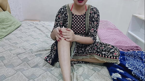 Saat Malam, Kakak Tiriku Sendirian Di Kamar, Aku Pun Masuk Dan Mengelus Tubuhku, Memijat Bagian Sensitifku Di Depannya.