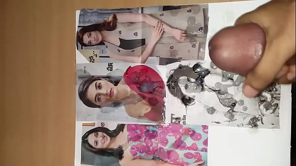 Tribute Panas Buat Para Artis India, Habiskan Semua Di Wajah Mereka