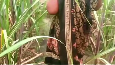 Ibu Tiri Sama Anak Tiri Ngentot Di Pinggir Sawah, Desa Panas