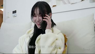 Gadis Korea Sendirian, Jebak Tukang Servis Di Antara Pahanya Yang Menggoda