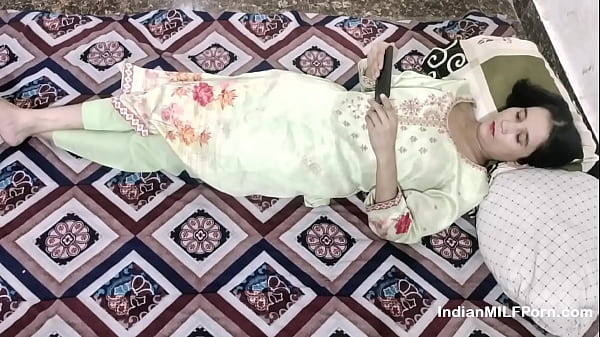 Cewek India Nonton Bokep Di Hp, Dijancukin Abang Tiri Sampe Meraung – Audio Hindi