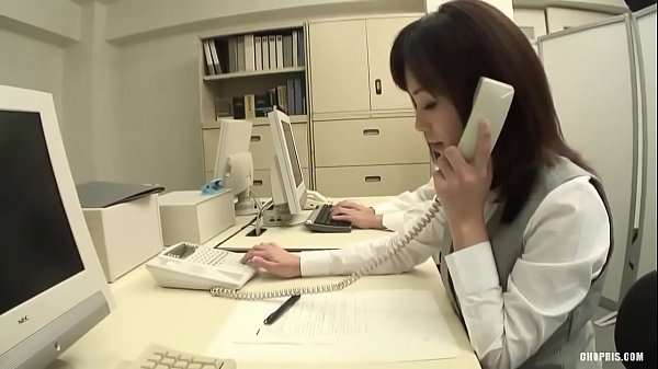Ngewe Di Kantor Sambil Ngentot Mulut Itu Cara Asik Buat Ngabisin Waktu.