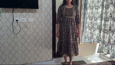 Desi Bhabhi Ko Randi Jaisa Zor Se Choda, Chikhati Rahi.