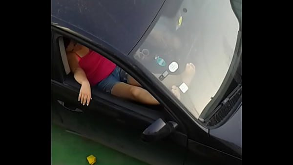 Gadis Arab Seksi Lagi Horny Di Tempat Umum, Siap Digoyang
