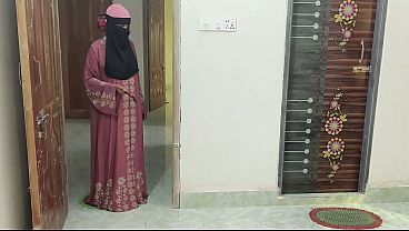 Aku Ngewe Step-sis Gara-gara Dia Main Game Mulu.