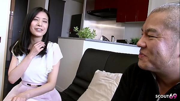 Orang Tua Jepang Ngegombalin Temen Sekelas Abg-nya Buat Ngentot Sampai Crott Di Dalam, Jav Tanpa Sensor