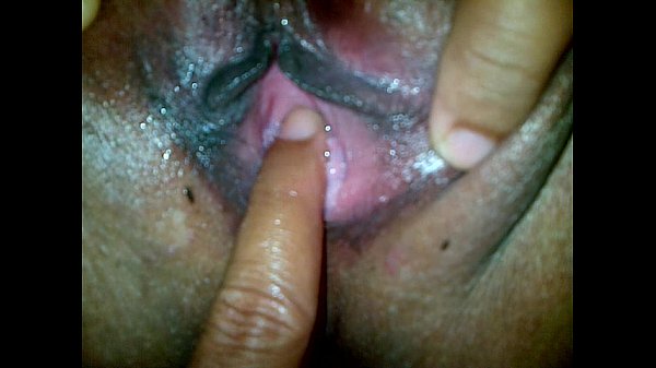 Mami Indonesia Montok, Pantat Gede, Memek Basah Koyak Dijabanin Empat Jari, Digenjot Keras Sampe Meraung.