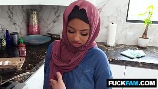 Ebony Hijabi Cewek Nakal Belajar Jadi Genit Bareng Hadiya Honey Sama Allen Swift