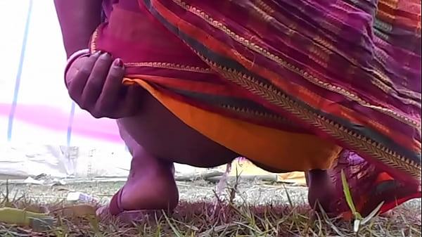 Desi Bulu Lebat Cewek Kencingin