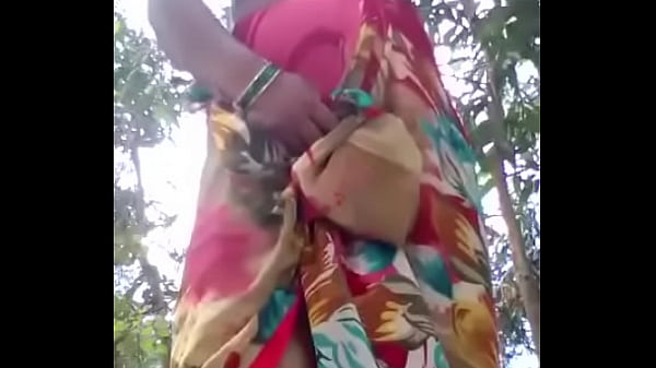 Desi Roshni Bhabhi Pamer Kontol Dan Memek Basahnya