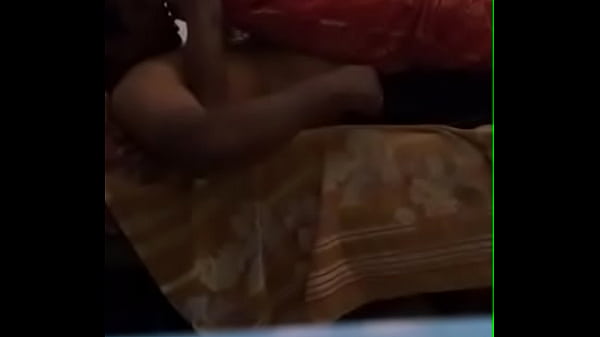 Desi Istri Lagi Di Atas, Siap Nunggingin Badan Biar Puas