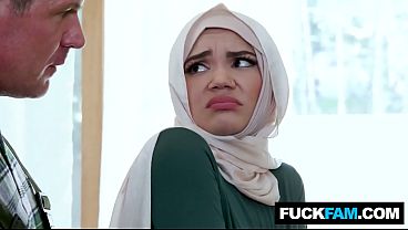 Nih Lagi, Cewek Hijab Manis Pertama Kali Dicobain Tukang Ledeng, Naudi Nala Sama Jason Sarcinelli Bikin Makin Greget.