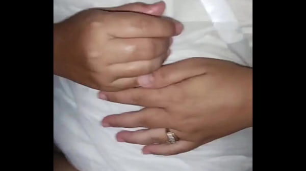 Momen Istri Tetangga Minta Dikocok Dalem.