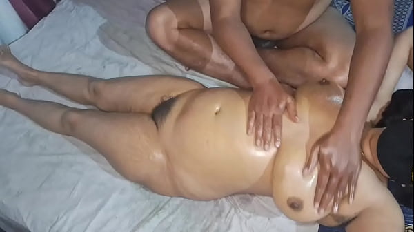Desi Indian Bhabhi Bugil Total Dipijat Sampai Klimaks
