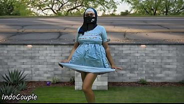 Hijab Mahasiswi Muslim Jogging Di Tempat Umum, Ngeblowjob Demi Duit