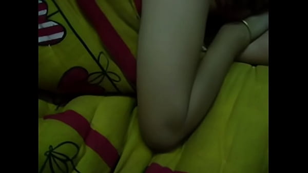 Desi Bhabhi Lagi Mesra Sama Tetangga, Nggak Bisa Diem Aja.