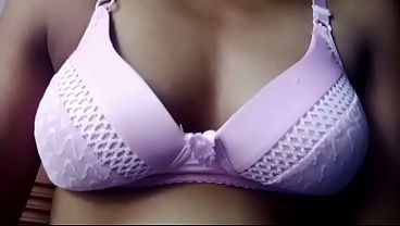 Malam Ini, Gadis India Super Panas Siap Bikin Lo Ngiler—dengan Tubuh Seksi Dan Gerakan Yang Bikin Darah Mendidih.