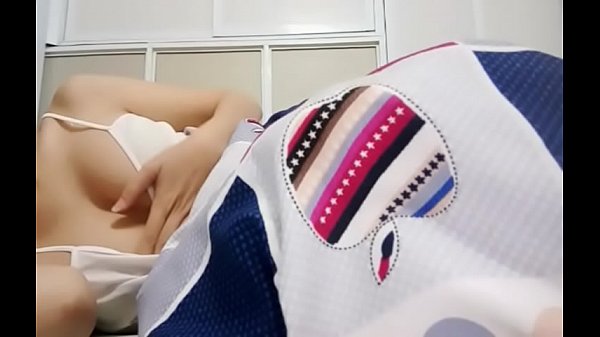 Abg Indo Tits Besar Live Bigo, Ngecrot Di Layar.