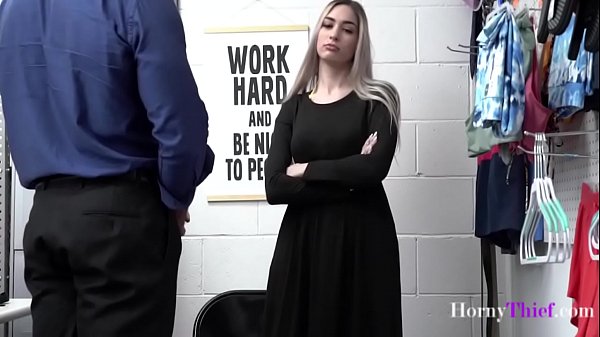 Gadis Hijab Nakal Ngentot Polisi Biar Bebas Dari Penjara- Delilah Day | Hornythief